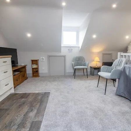 Harbour View- Cosy Maisonette, Close To Brixham Harbour Exterior photo