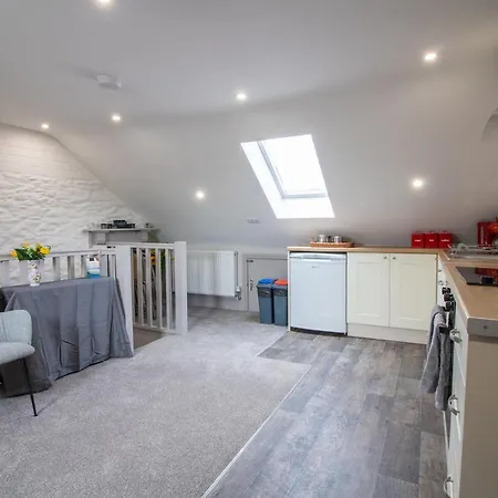 Harbour View- Cosy Maisonette, Close To Brixham Harbour Exterior photo
