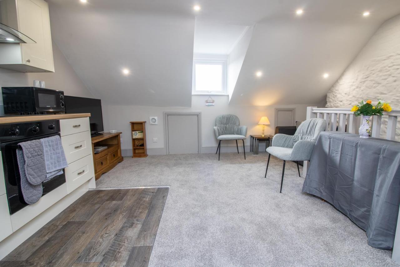 Harbour View- Cosy Maisonette, Close To Harbour Brixham