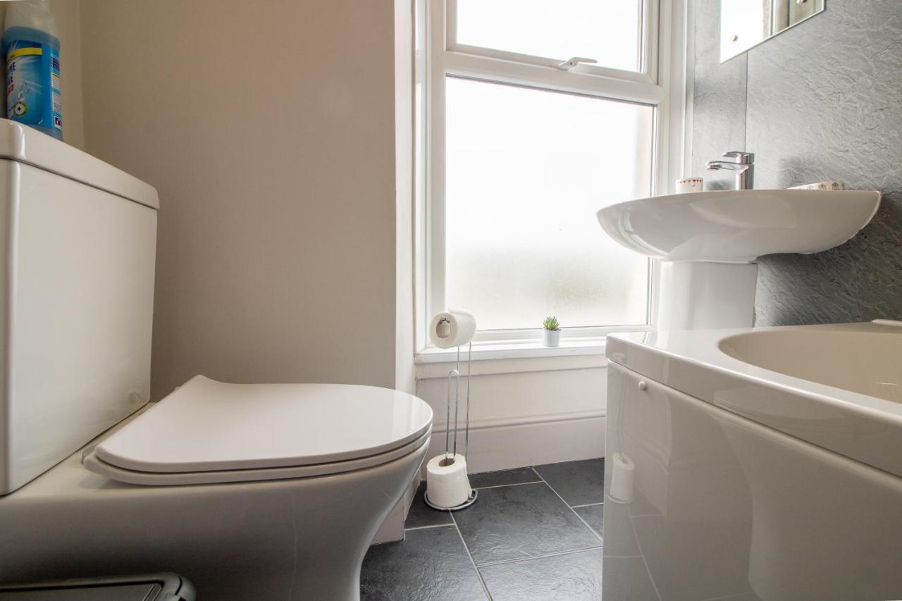 Harbour View- Cosy Maisonette, Close To Harbour Apartment Brixham